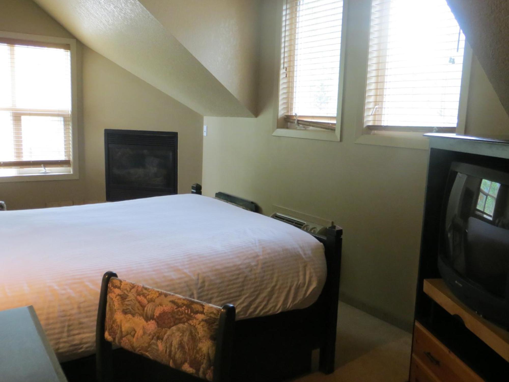 Waterton Lakes Lodge Resort חדר תמונה