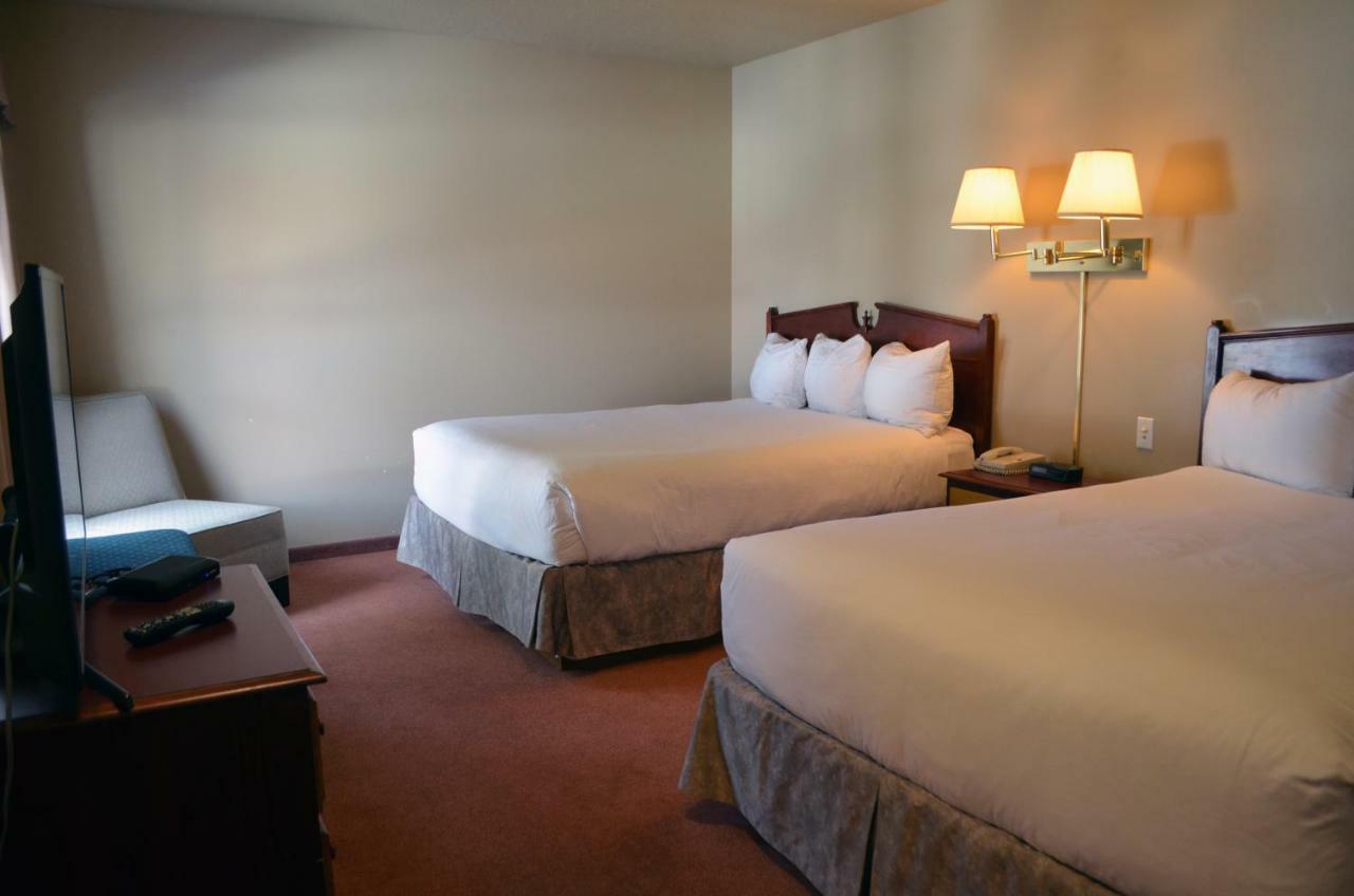 Waterton Lakes Lodge Resort מראה חיצוני תמונה